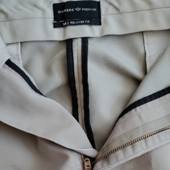 Dockers Premium D4 Relaxed Fit Men's pants 38 x 32 - Picture 4 of 5